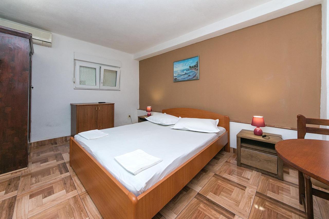Apartments With A Parking Space Baska Voda, Makarska - 6773 Baška Voda Exterior foto