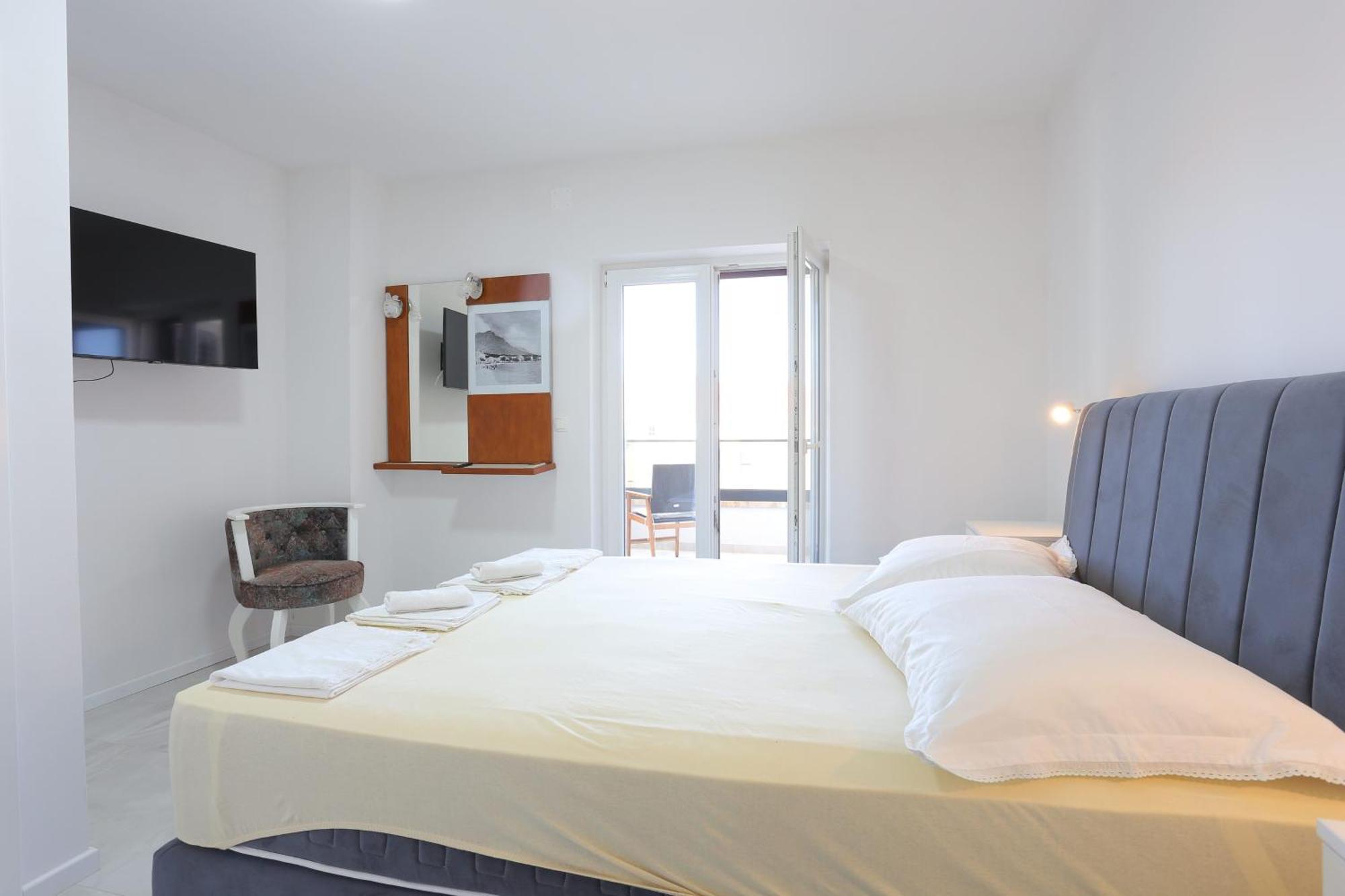 Apartments With A Parking Space Baska Voda, Makarska - 6773 Baška Voda Quarto foto