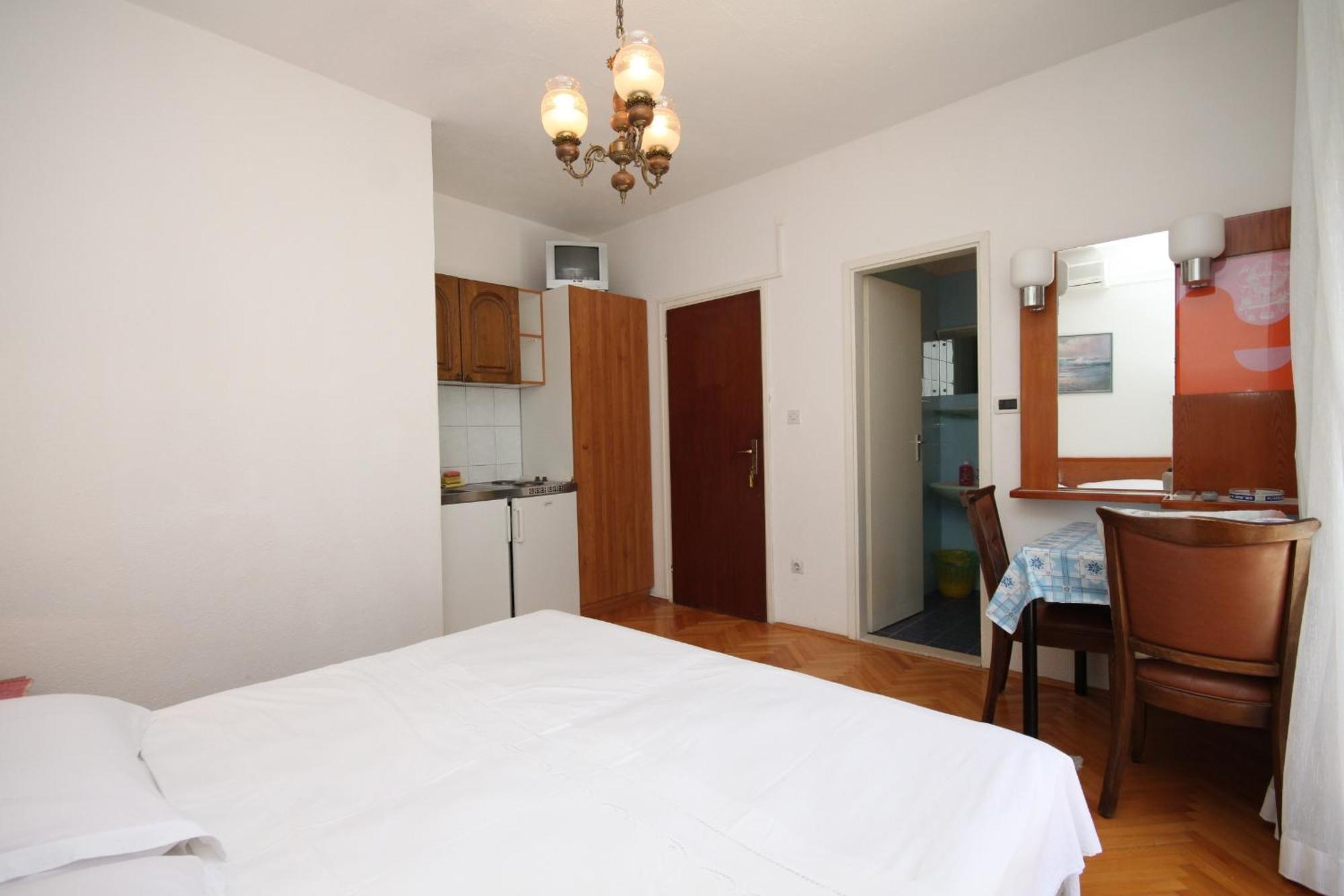 Apartments With A Parking Space Baska Voda, Makarska - 6773 Baška Voda Quarto foto
